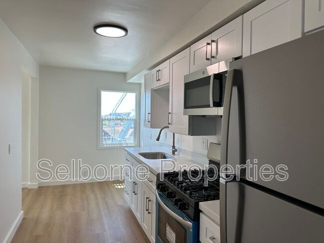 Building Photo - 369 Colusa Ave