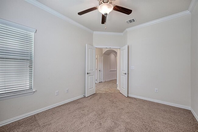 Building Photo - 10500 Crescendo Ln