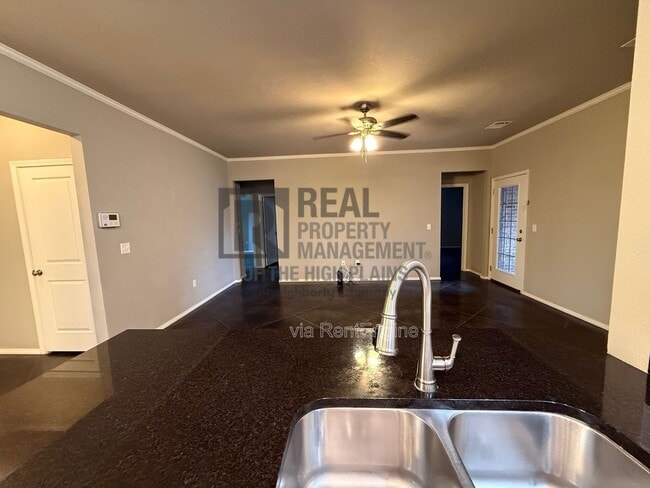 Building Photo - 7620 Legacy Pkwy