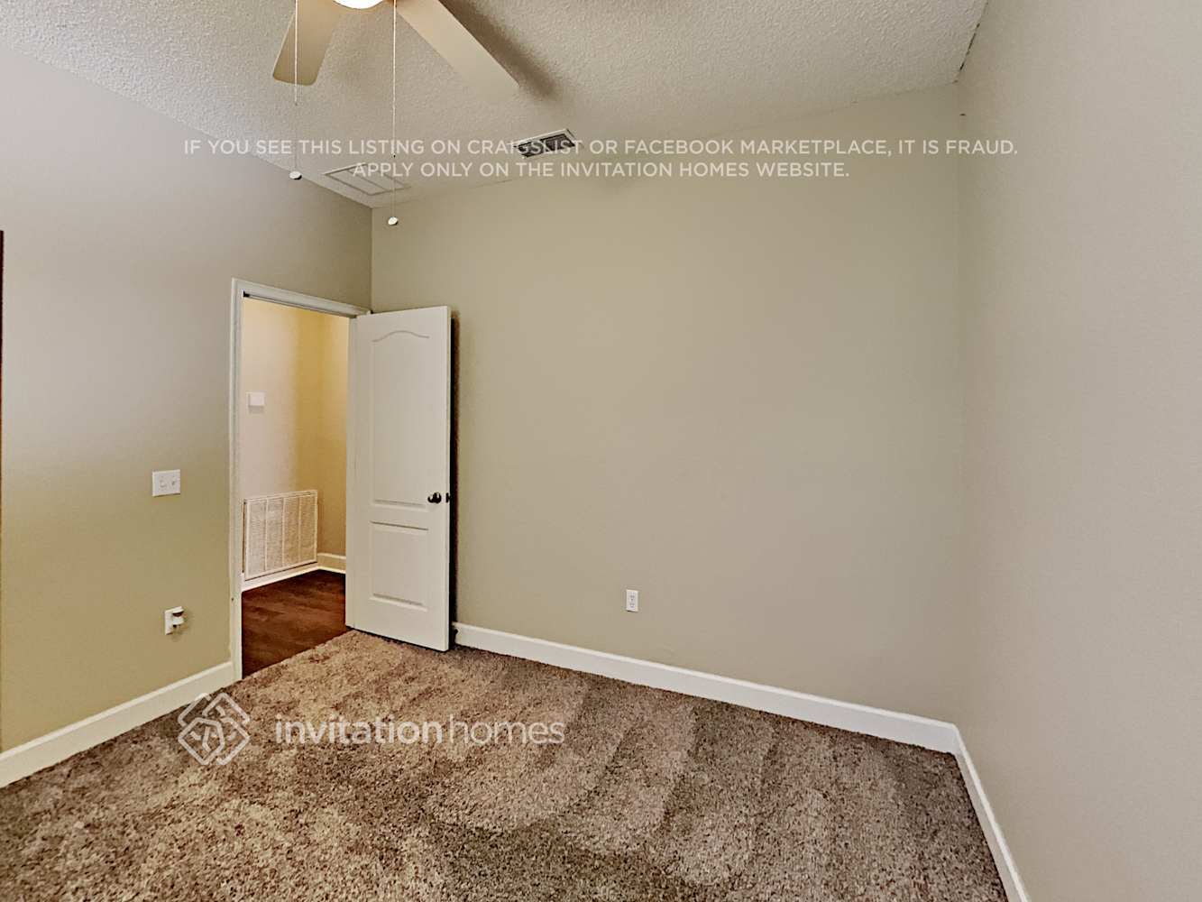 Building Photo - 2321 Lobelia Pl