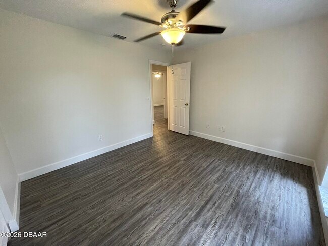 Building Photo - 90 Hickory Hills Cir