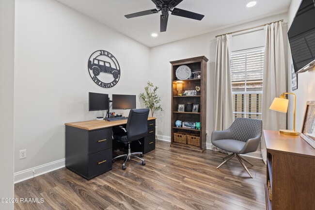 Building Photo - 901 Russo Rd