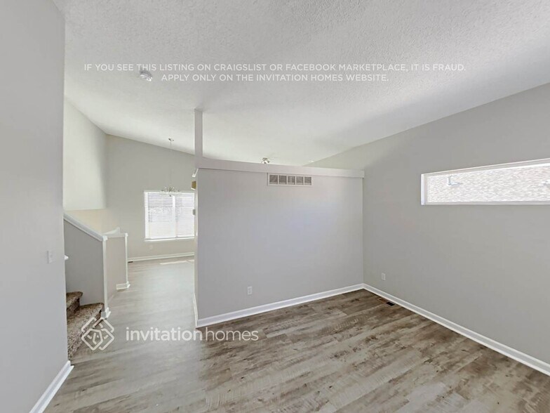 Building Photo - 3544 S Ceylon Way
