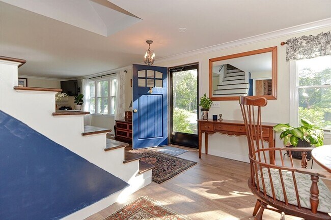 Building Photo - 88 Perry Rd