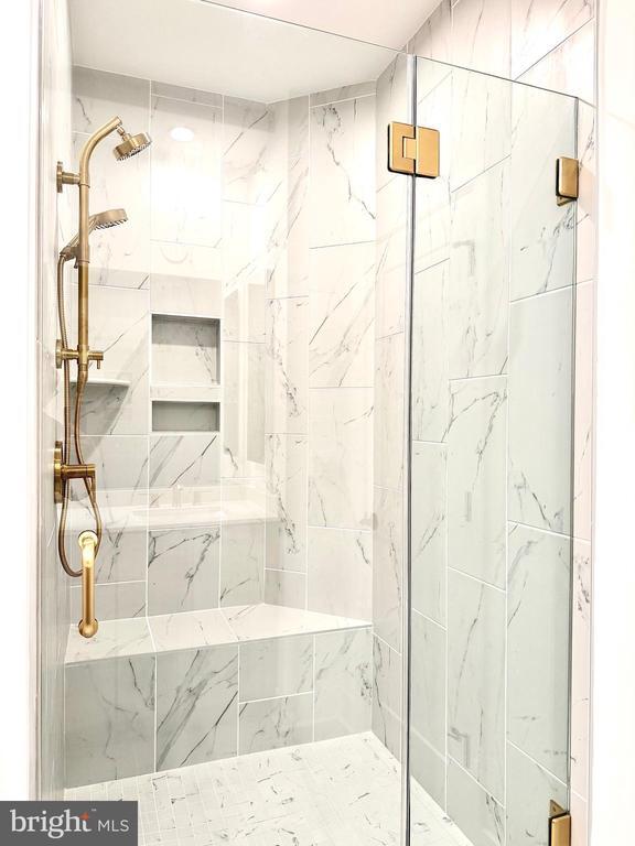 Building Photo - 5502 Topaz Ln