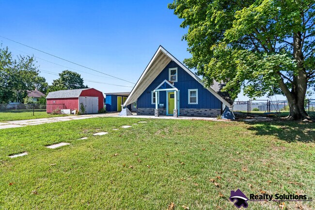 Building Photo - 27 Delaware Dr