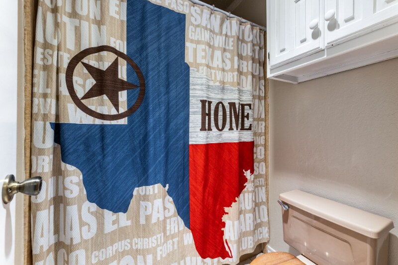 Building Photo - 607 N Duncanville Rd