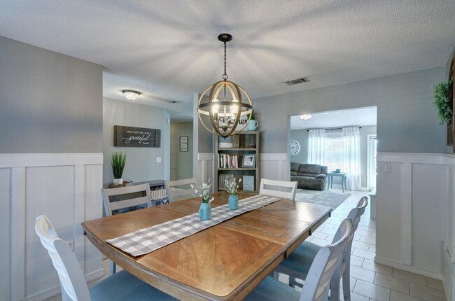 Building Photo - 8271 Branston Dr