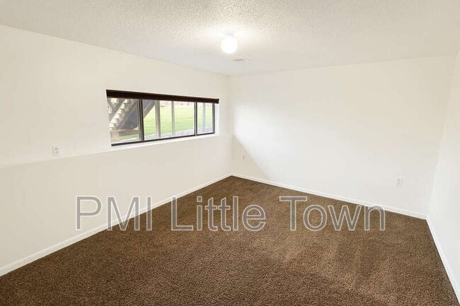 Building Photo - 2969 W Rowland Pl