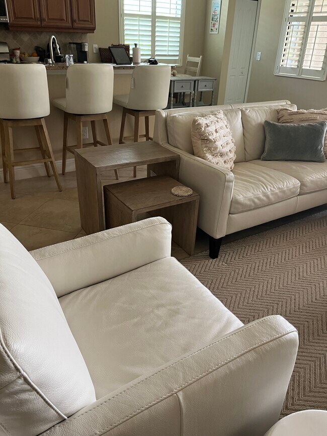 Building Photo - 10812 Trophy Dr