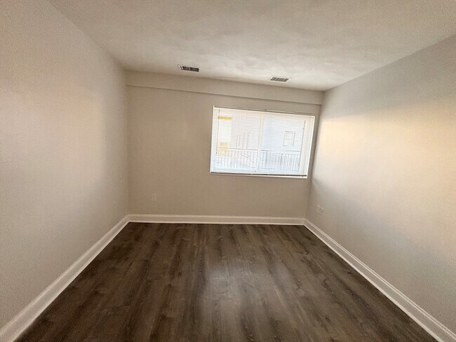 Building Photo - 11 Langdon St