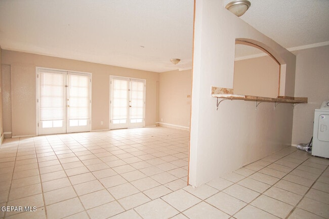 Building Photo - 5917 Chippendale Ave