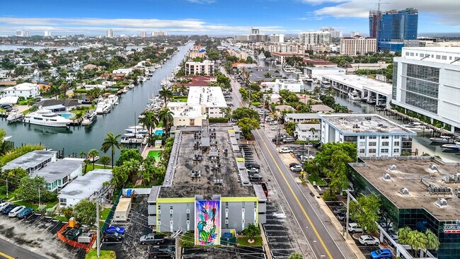 Building Photo - 1401 SE 15th St