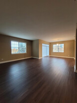 Building Photo - 1 Itasca Pl