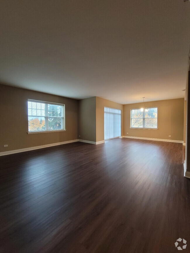 Building Photo - 1 Itasca Pl