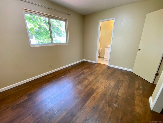 Building Photo - 1741 Lahoud Dr