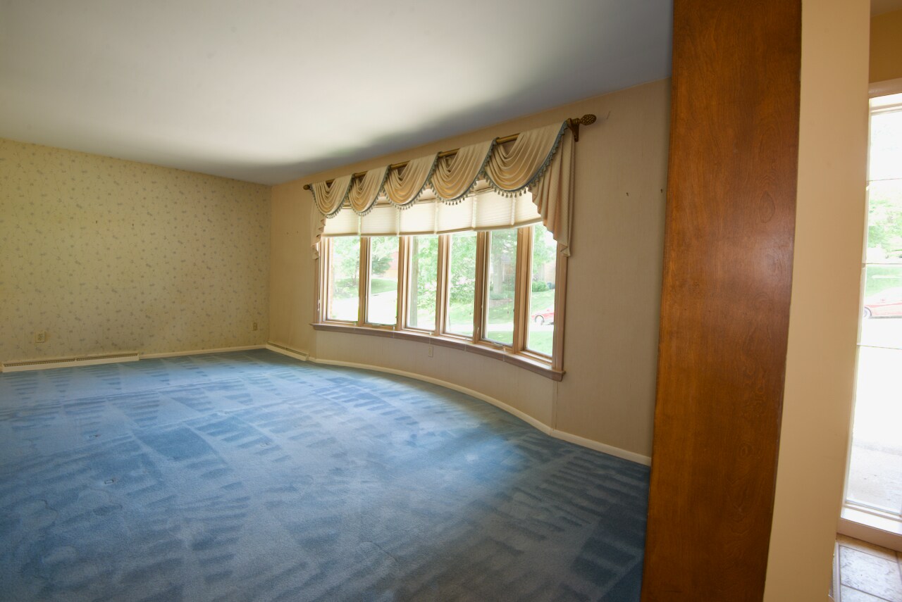 Building Photo - 1149 Sunrise Dr