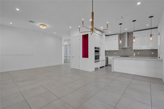 Building Photo - 8229 NW 44th St