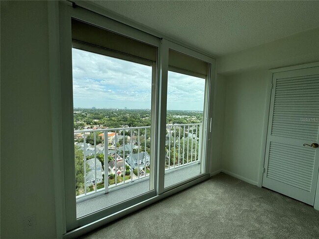 Building Photo - 2611 Bayshore Blvd