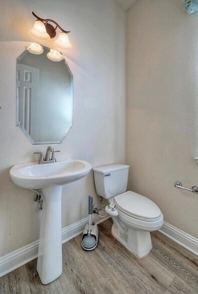 Building Photo - 3912 Coopers Hawk Cove