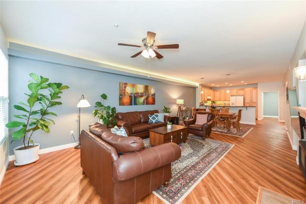 Great room - living, dining and kitchen - 32 Taquitz