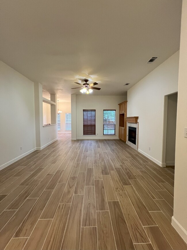 Building Photo - 1116 Cimarron Ct