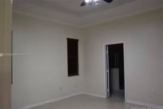 Building Photo - 1631 SE 17th Ave