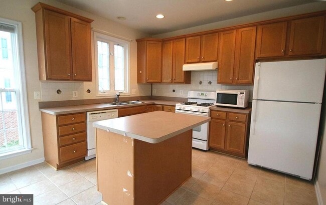 Building Photo - 5035 Cool Fountain Ln