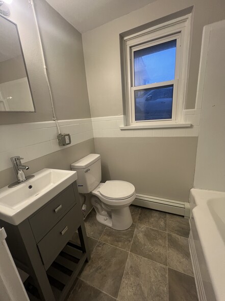 Building Photo - 2525 Peach St