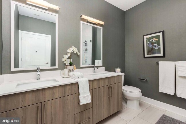 Building Photo - 145 Riverhaven Dr