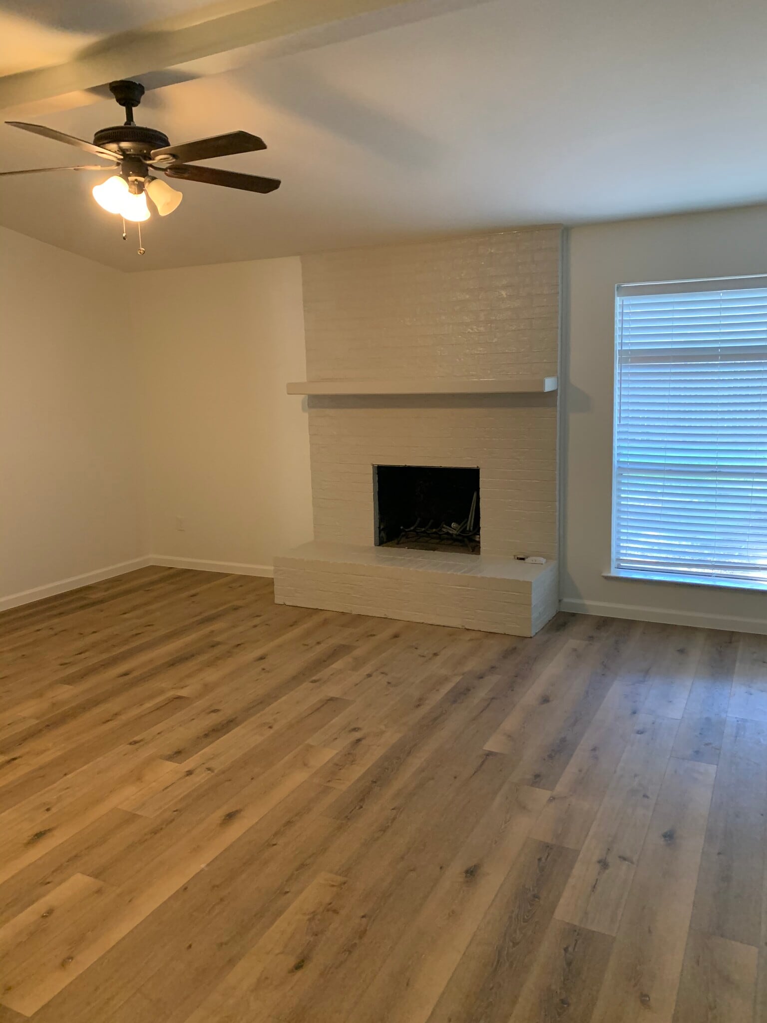 Building Photo - 9720 Leland Ln