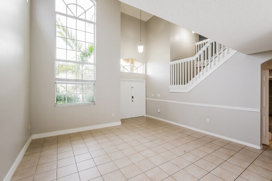 Building Photo - 9079 SW 157th Ct