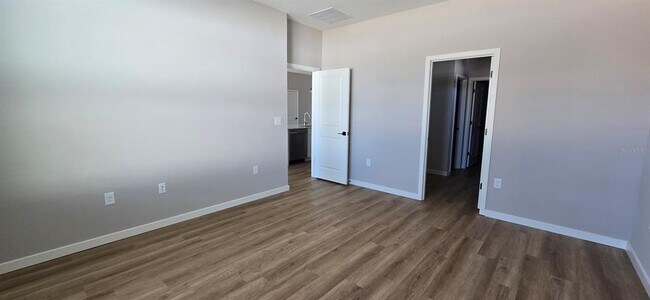 Building Photo - 9975 SW 39th Terrace