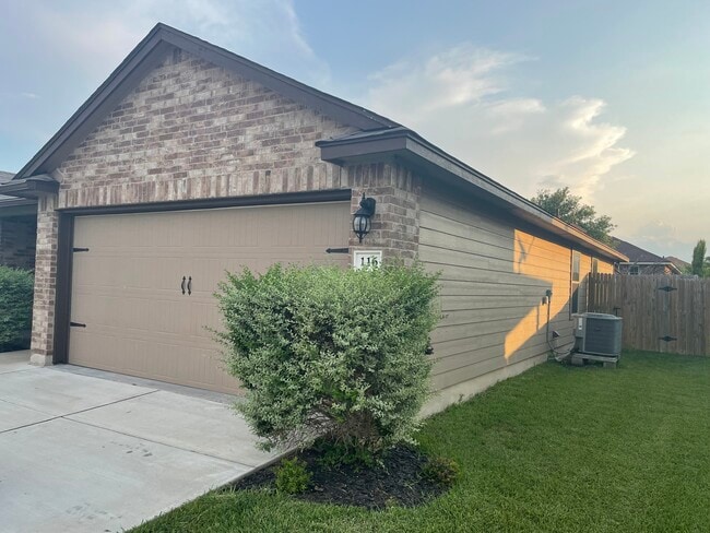 Building Photo - 116 Zoisite Ln