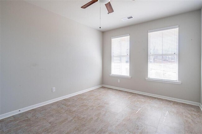 Building Photo - 20 Bingley Ct