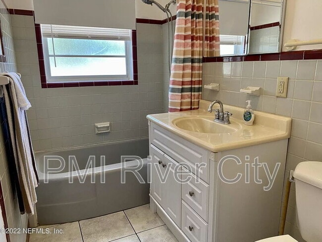 Building Photo - 5405 Matanzas Way