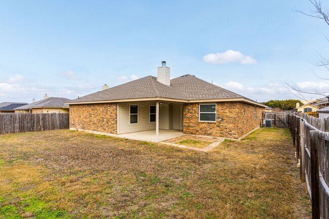 Building Photo - 2908 Montague County Dr