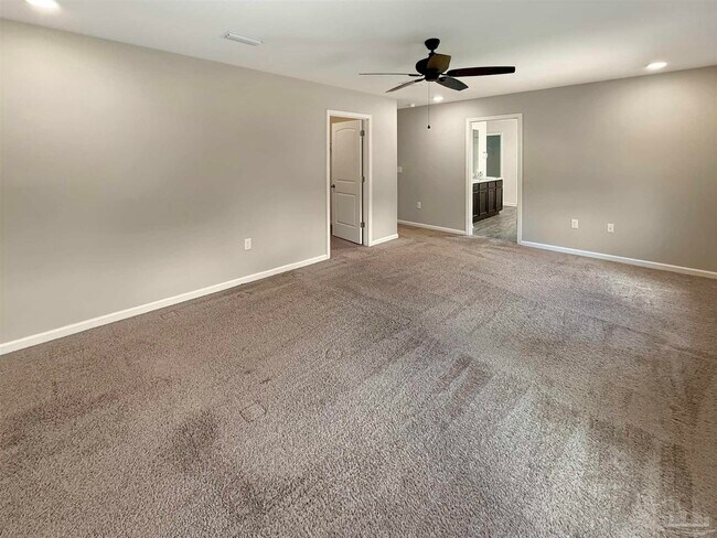 Building Photo - 5777 Blackhorse Cir