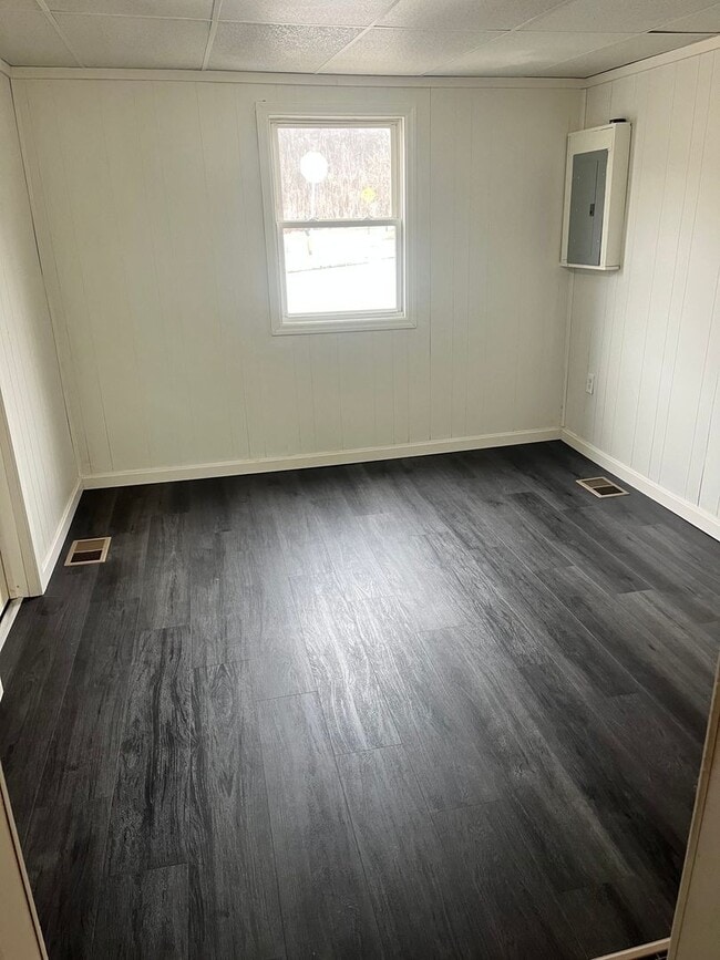 Building Photo - Apartment for Rent