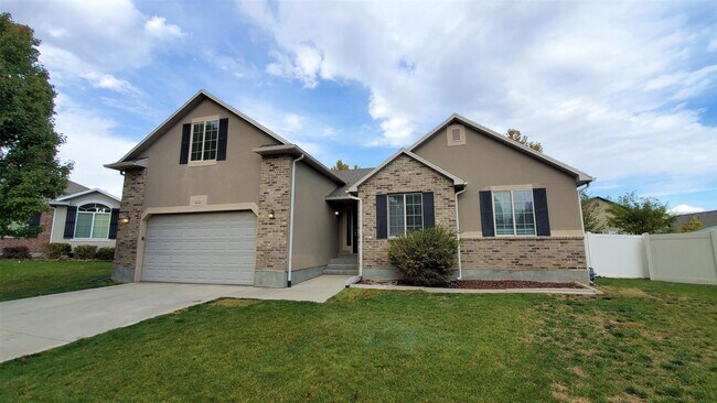 Building Photo - 4446 Shiprock Pl
