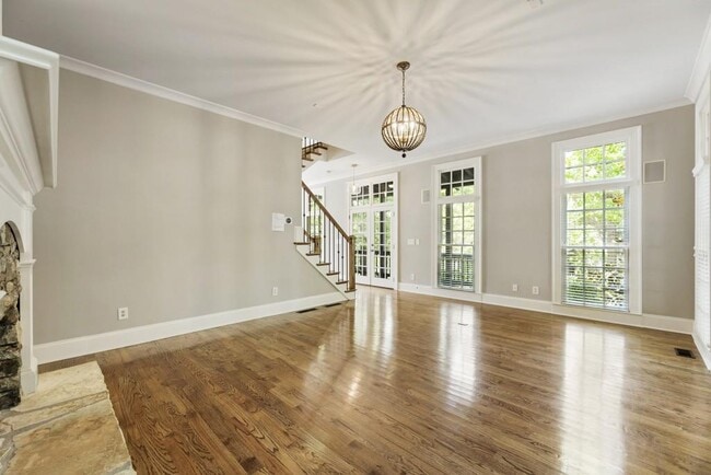 Building Photo - 6135 Vickery Creek Rd