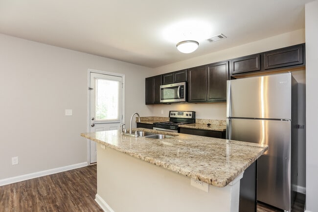 Building Photo - McDonough, GA 3 Bedroom Home