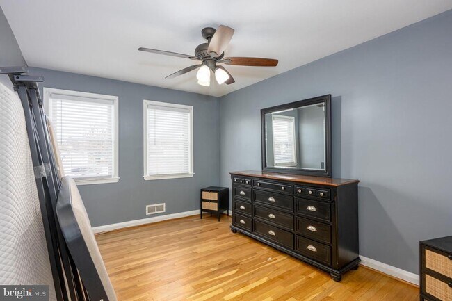 Building Photo - 427 Westham Way