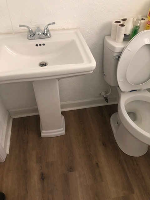 Building Photo - 923 Main St