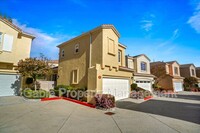 Building Photo - 27870 Crown Ct Cir