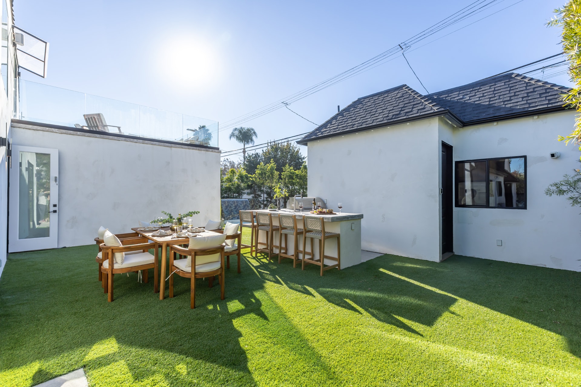 Adu entrance - 1161 Stearns Dr