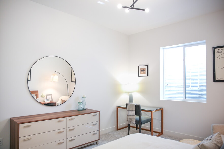 Building Photo - 1749 S Gilpin St