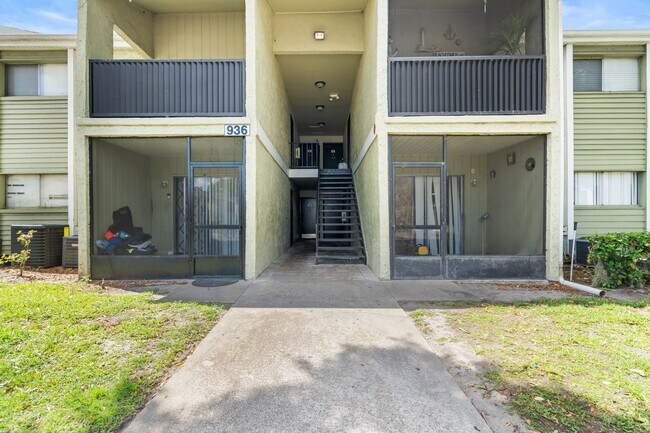 Building Photo - 936 Lake Destiny Rd