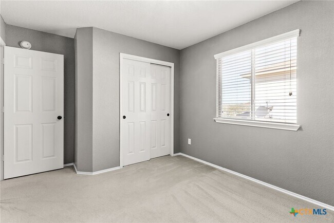 Building Photo - 6303 Blayney Dr