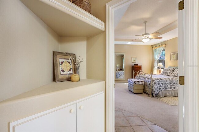 Building Photo - 4929 Old Creek Dr